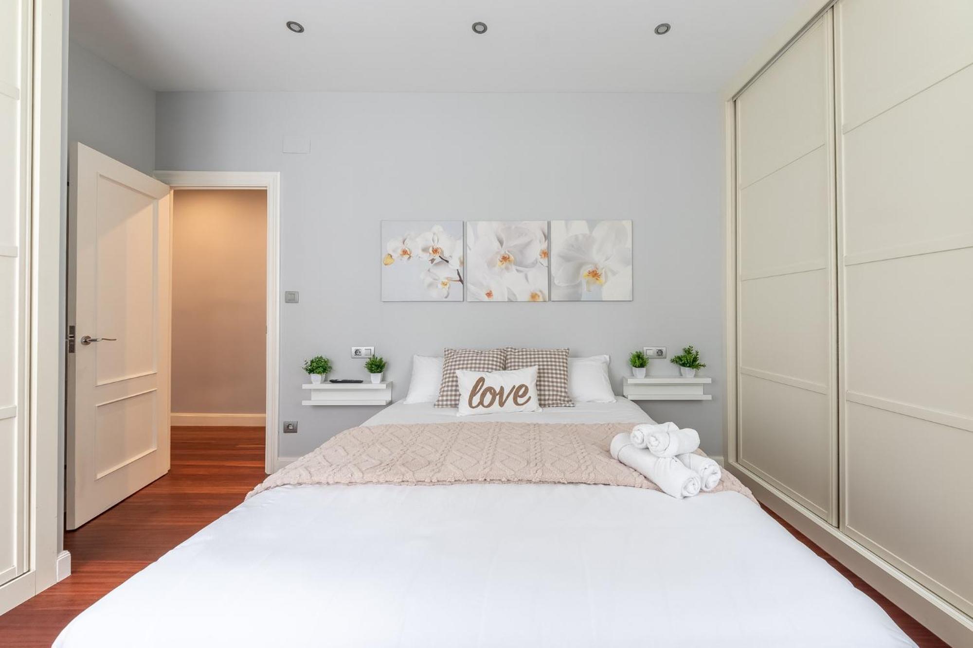 Bilbao Tranvia 51 Apartment ภายนอก รูปภาพ