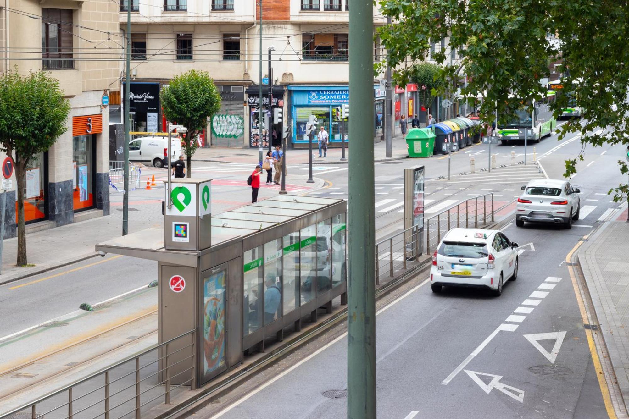 Bilbao Tranvia 51 Apartment ภายนอก รูปภาพ