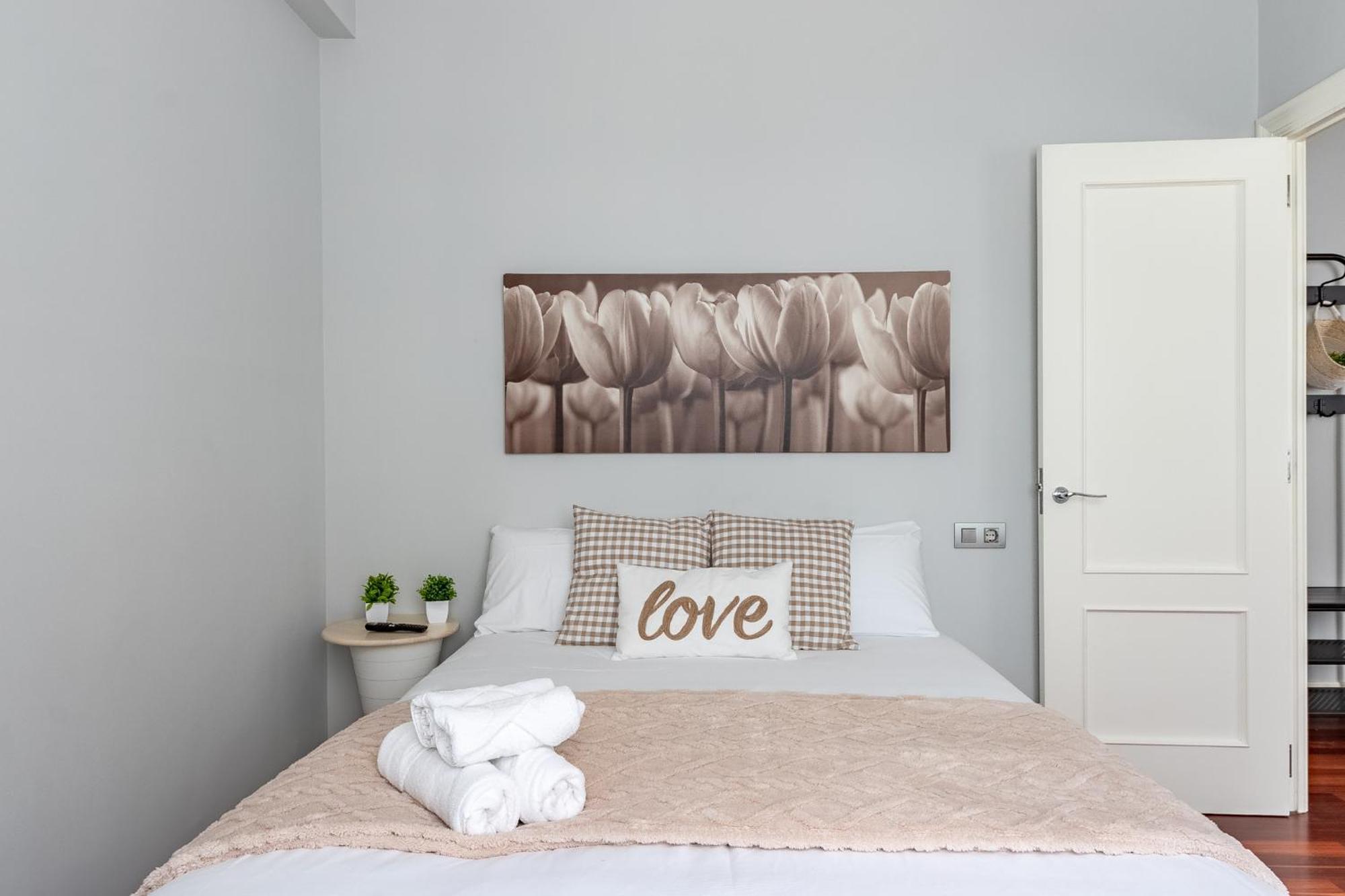 Bilbao Tranvia 51 Apartment ภายนอก รูปภาพ